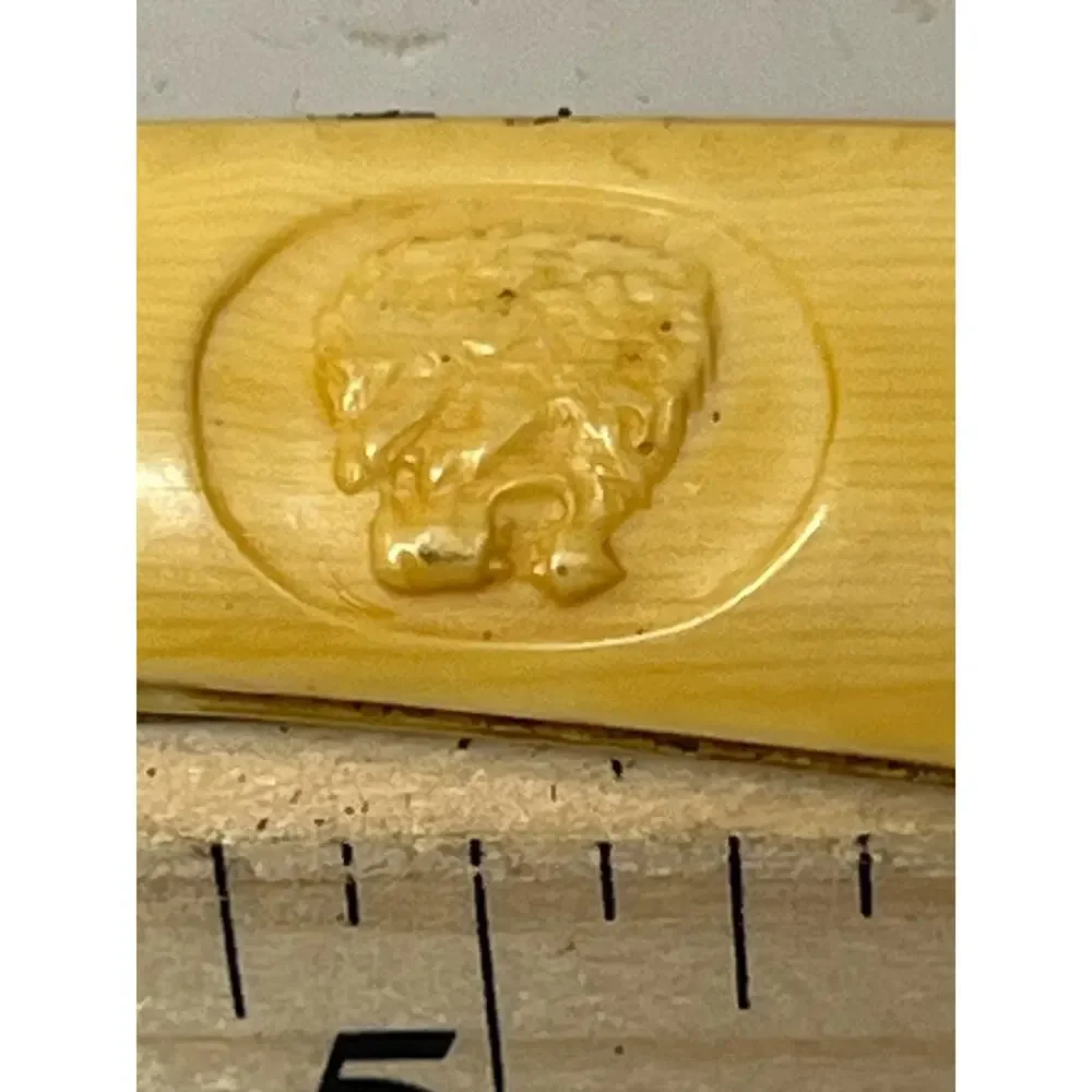 Vintage Straight Razor with Carved Handle Collectible Antique Shaving Tool